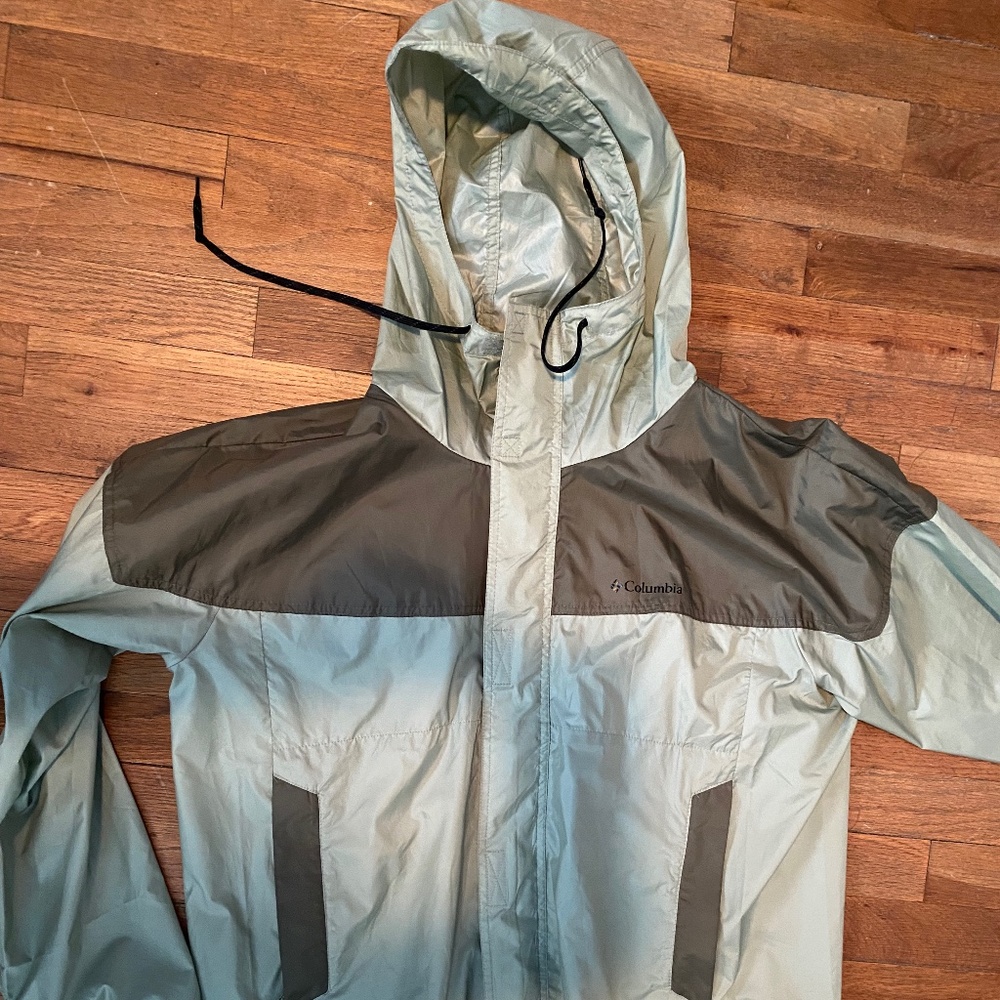 Columbia Rain Coat